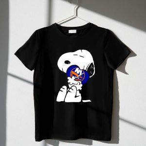 Snoopy Hugging New York Islanders Hockey 1 T Shirt.jpg
