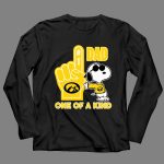 Snoopy Iowa Hawkeyes 1 Dad One Of A Kind 4 Long Sleeves.jpg