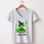 Snoopy Kiss Me 100 Irish St Patricks Day Wizard Woodstock 5 Womens V Neck1