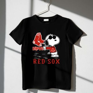 Snoopy Love Boston Red Sox Sox Shirt