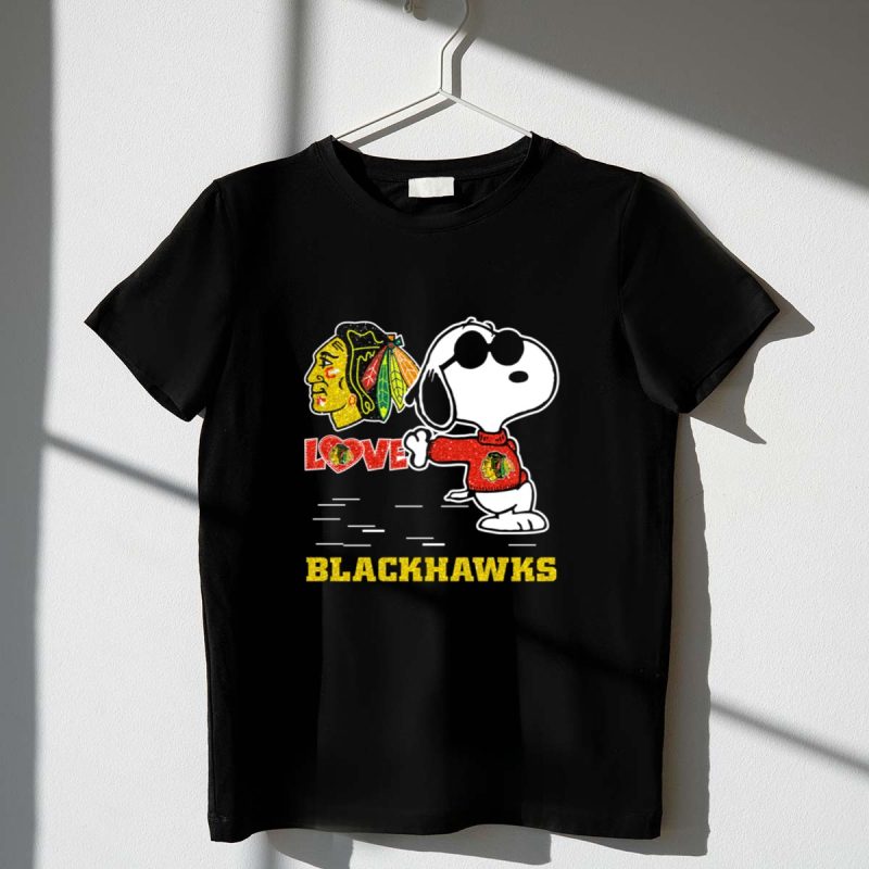Snoopy Love Chicago Blackhawks Logo Peanuts Hockey 1 T Shirt