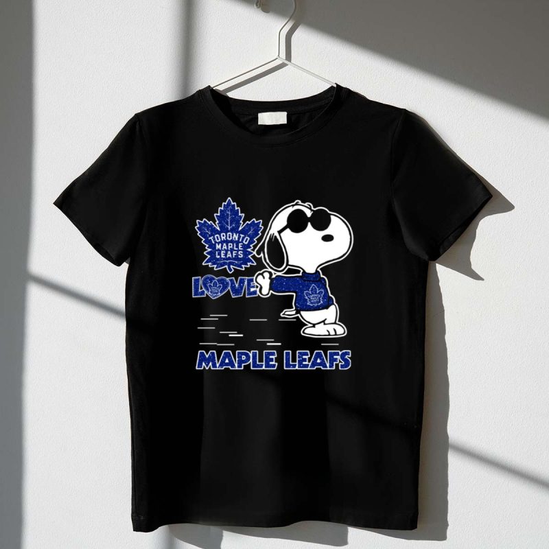 Snoopy Love Toronto Maple Leafs Hockey Enthusiast 1 T Shirt