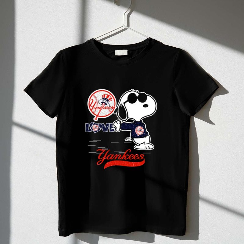 Snoopy Love Yankees 1 T Shirt