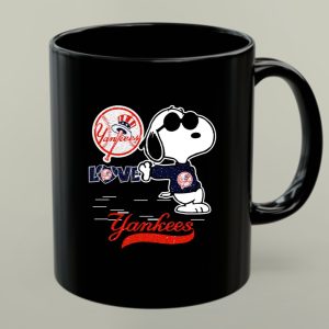 Snoopy Love Yankees 1 mug.jpg