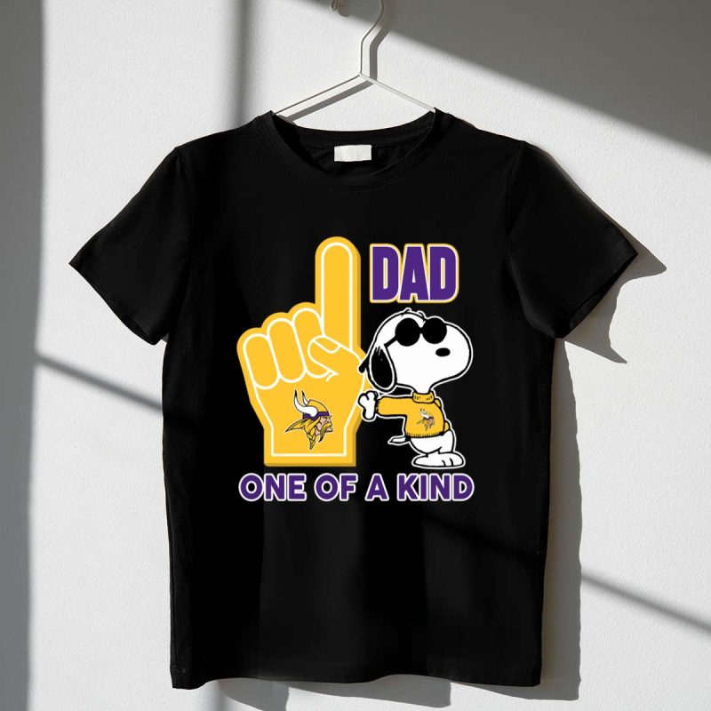 Snoopy Minnesota Vikings 1 Dad One Of A Kind 1 T Shirt