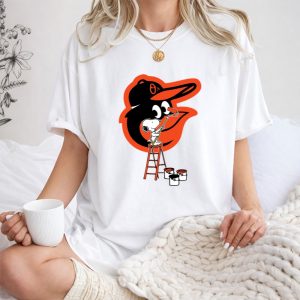 Snoopy Paints The Baltimore Orioles Logo 1 T Shirt