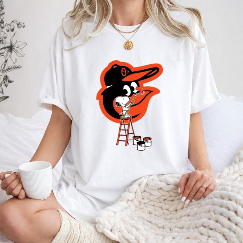 Snoopy Paints The Baltimore Orioles Logo 1 T Shirt