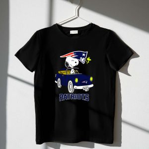 Snoopy Patriots Ride with Woodstock Football Car 1 T Shirt