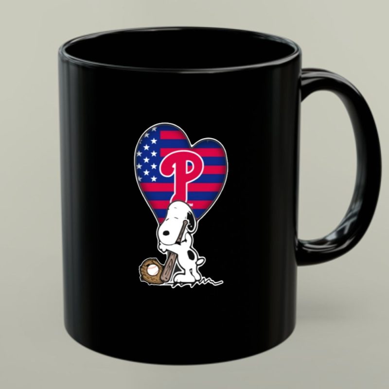 Snoopy Philadelphia Phillies Heart Flag American For 4Th Of July 1 Mug.jpg