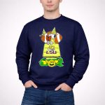 Snoopy Read Books Halloween LSU Tigers Football Pumpkin Patch Scene 3 Sweatshirt 1.jpg