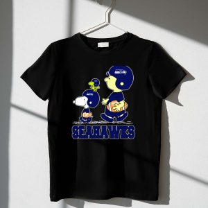 Snoopy Seattle Seahawks Football Fans Peanuts Characters 1 T Shirt