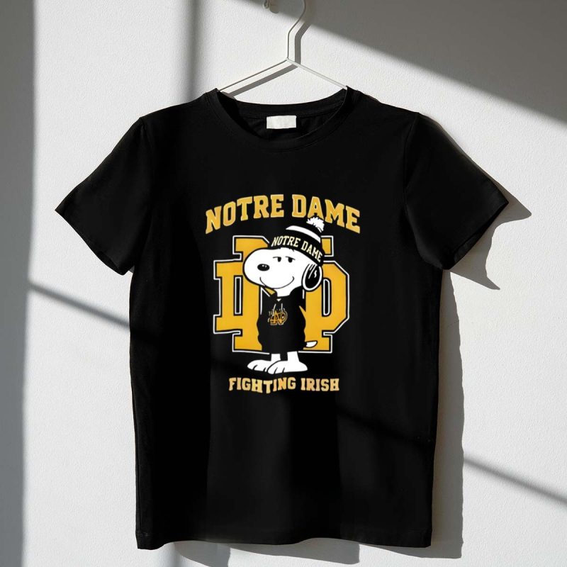 Snoopy Wear Notre Dame Fighting Irish Football Winter Game Day 1 T Shirt.jpg