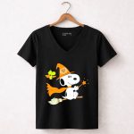 Snoopy Witch Chicago Bears Halloween Flying Broomstick Woodstock 7 Womens V Neck