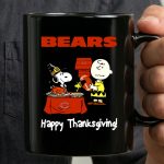 Snoopy Woodstock Charlie Brown Thanksgiving Chicago Bears 3 mug.jpg