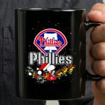 Snoopy adn Woodstocks Santa Christmas Philadelphia Phillies 3 mug.jpg