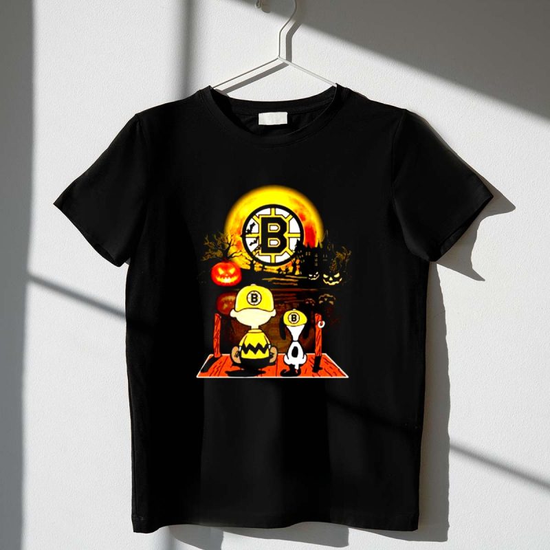 Snoopy And Charlie Brown Boston Bruins Watching Halloween 1 T Shirt