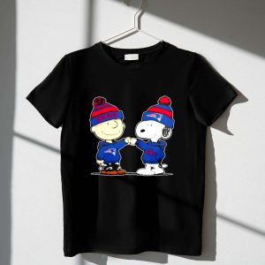 Snoopy And Charlie Brown Go New England Patriots Shirt