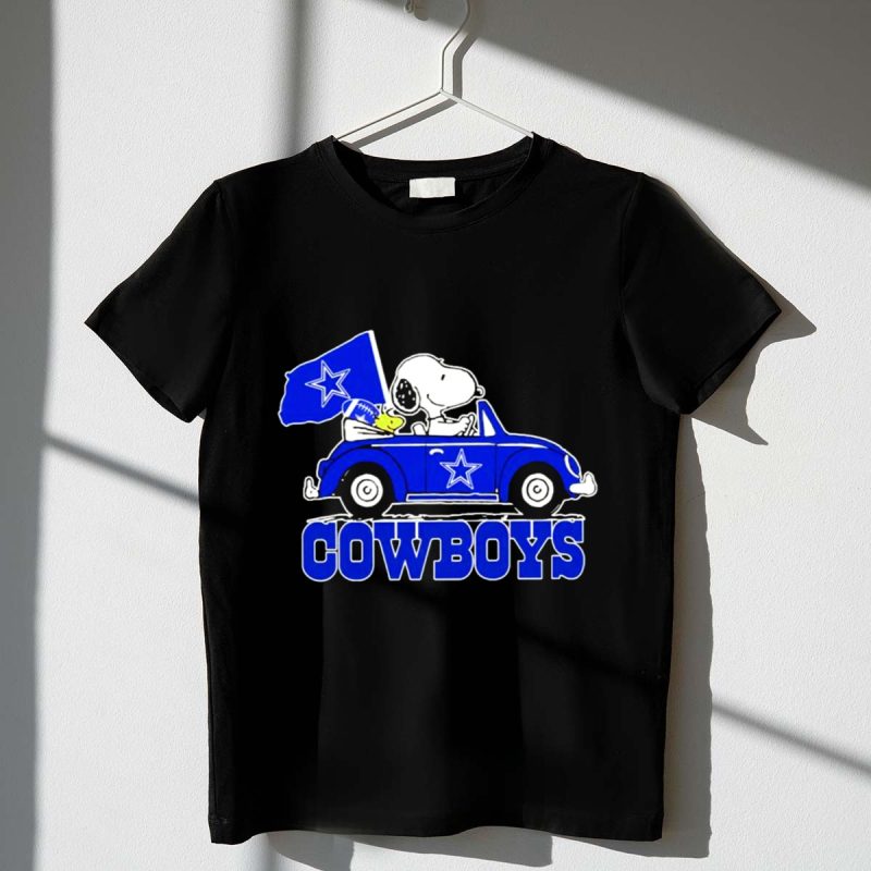 Snoopy And Woodstock Driving Car Cowboys Flag 1 T Shirt