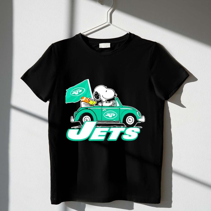 Snoopy And Woodstock Driving New York Jets Car With Flag 1 T Shirt