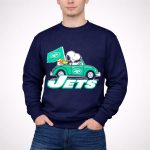 Snoopy and Woodstock Driving New York Jets Car with Flag 3 Sweatshirt