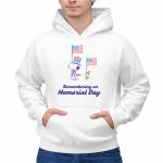 Snoopy and Woodstock Remembering on Memorial Day with American Flags 2 Hoodie