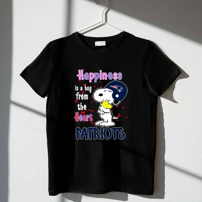 Snoopy And Woodstock Happiness Is A Hug From The Heart Patriots 1 T Shirt
