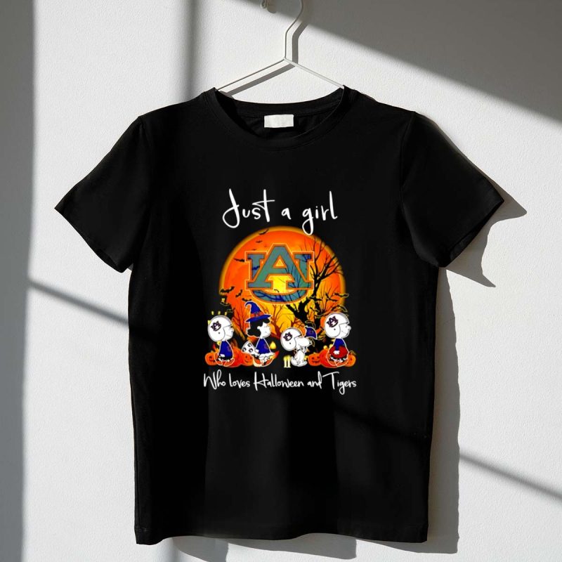 Snoopy And Friends X Auburn Tigers Just A Girl Who Loves Halloween 1 T Shirt.jpg