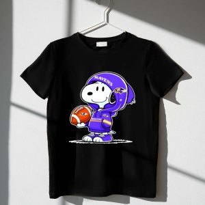 Snoopy wears Baltimore Ravens 1 T Shirt
