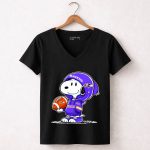 Snoopy wears Baltimore Ravens 7 Womens V Neck