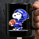 Snoopy wears New York Giants Football 3 mug 1.jpg