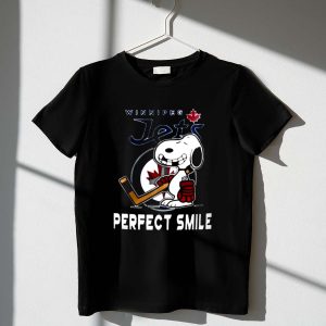 Snoopy20Perfect20Smile20Winnipeg20Jets 1 T Shirt.jpg