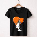 Snp CLEVELAND BROWNS Snoopy Hugging Heart Football Helmet 7 Womens V Neck