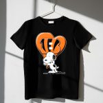 Snp V1 Cincinnati Bengals Snoopy Heart 1 T Shirt
