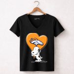 Snp V1 Denver Broncos Snoopy Hugging Heart 7 Womens V Neck
