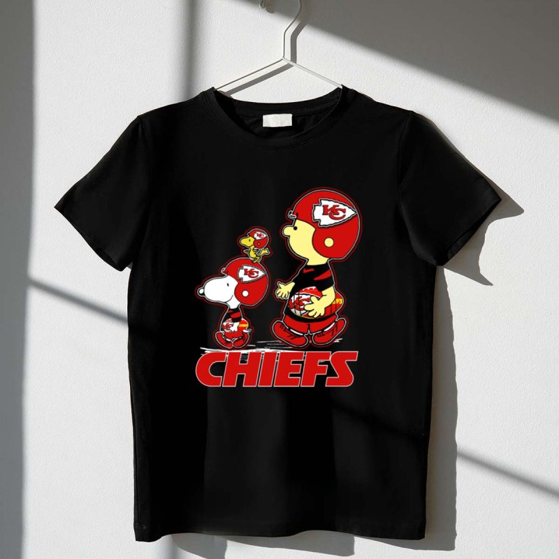 Snpfootball Kansas City Chiefs Snoopy Woodstock Helmet Charlie Brown 1 T Shirt