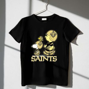Snpfootball New Orleans Saints Peanuts Snoopy Woodstock Football Helmets 1 T Shirt