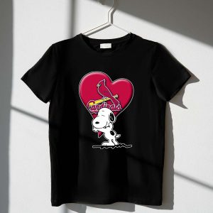 St Louis Cardinals Heart With Snoopy Hugging Shirt