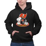 Tampa Bay Buccaneers Snoopy Helmet And Flag 2 Hoodie