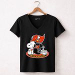 Tampa Bay Buccaneers Snoopy Helmet And Flag 7 Womens V Neck