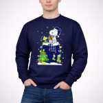 Tampa Bay Rays Snoopy Christmas Peanuts Gift Snowy Scene 3 Sweatshirt.jpg