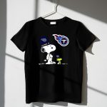 Tennessee Titans Snoopy And Woodstock Pilgrim Hats 1 T Shirt