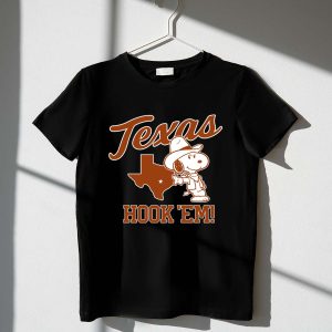 Texas Hook Em Map Snoopy Cowboy 1 T Shirt.jpg