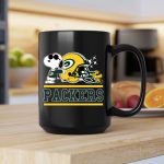 The Green Bay Packers Joe Cool And Woodstock Snoopy Mashup 2 mug.jpg