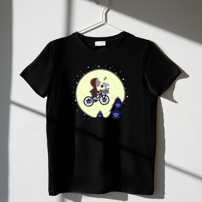 Toronto Maple Leafs Snoopy Halloween Moon Peanuts Mashup 1 T Shirt