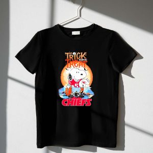 Trick Treat Snoopy Teams Kansas City Chiefs Halloween 1 T Shirt
