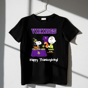 Vikings Snoopy Charlie Brown Thanksgiving Football Minnesota 1 T Shirt