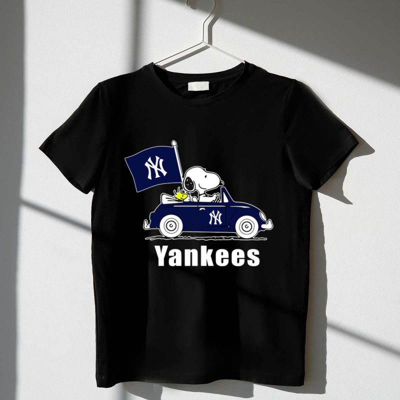 Yankees Snoopy Car New York Yankees Flag 1 T Shirt
