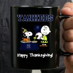 Yankees Snoopy Charlie Brown Happy Thanksgiving 3 mug.jpg