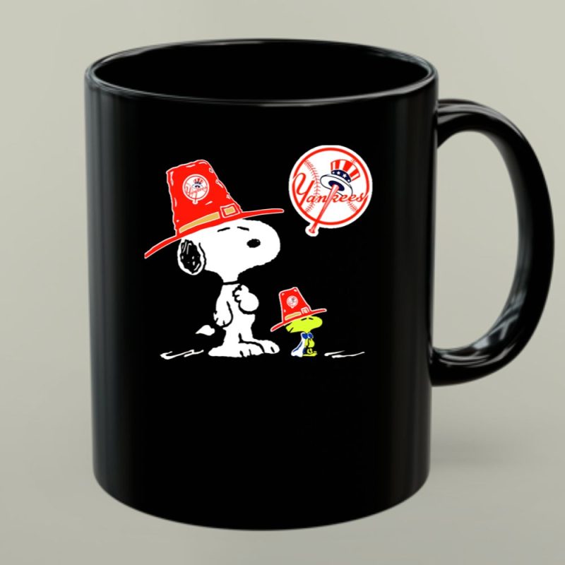 Yankees Snoopy Woodstock Baseball Hat 1 Mug.jpg